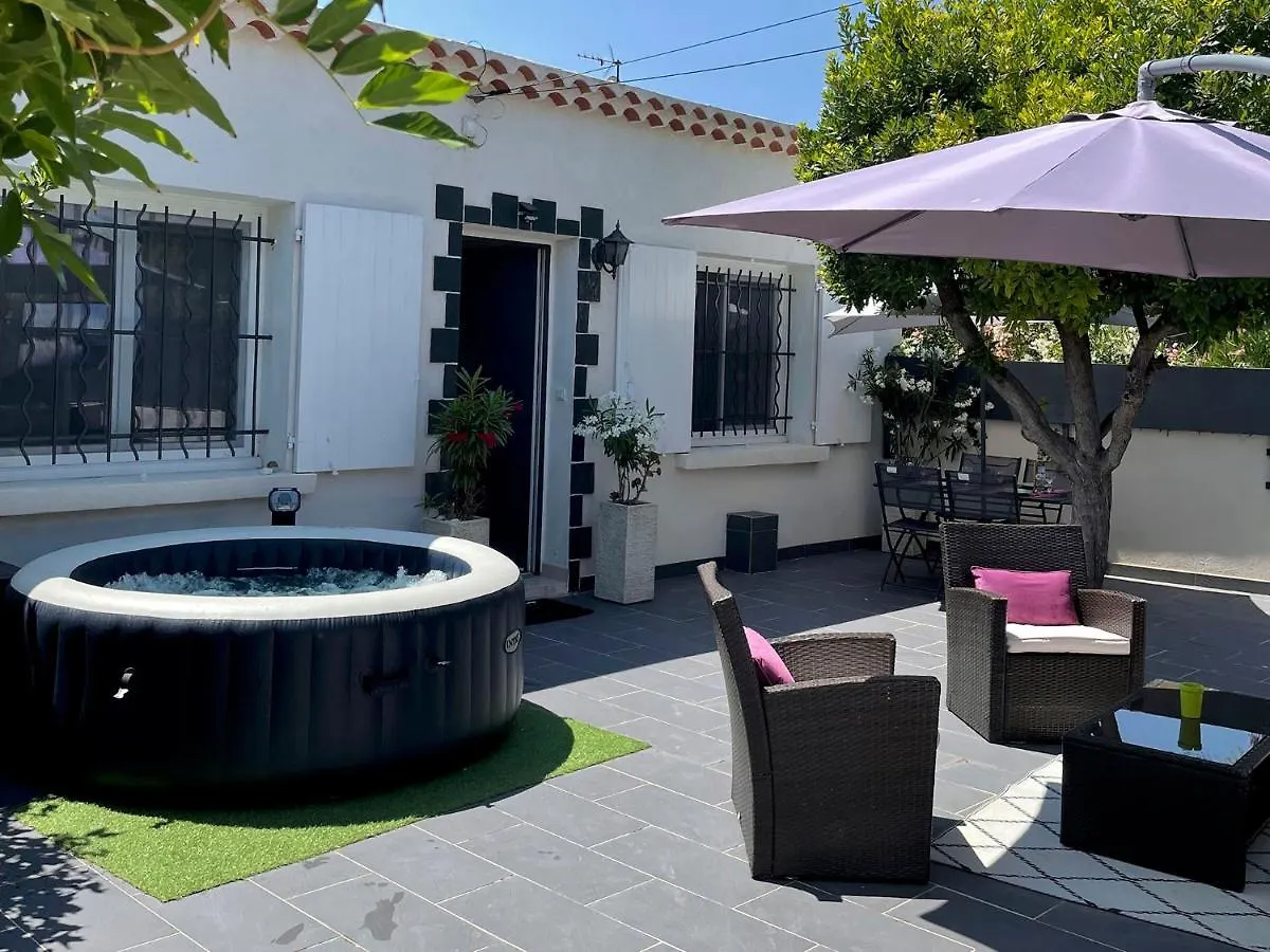 Key Largo Villa 2P Avec Pkg Clim Grande Terrasse Avec Jacuzzi Proche Port Et Plage Bandol Semesterbostad