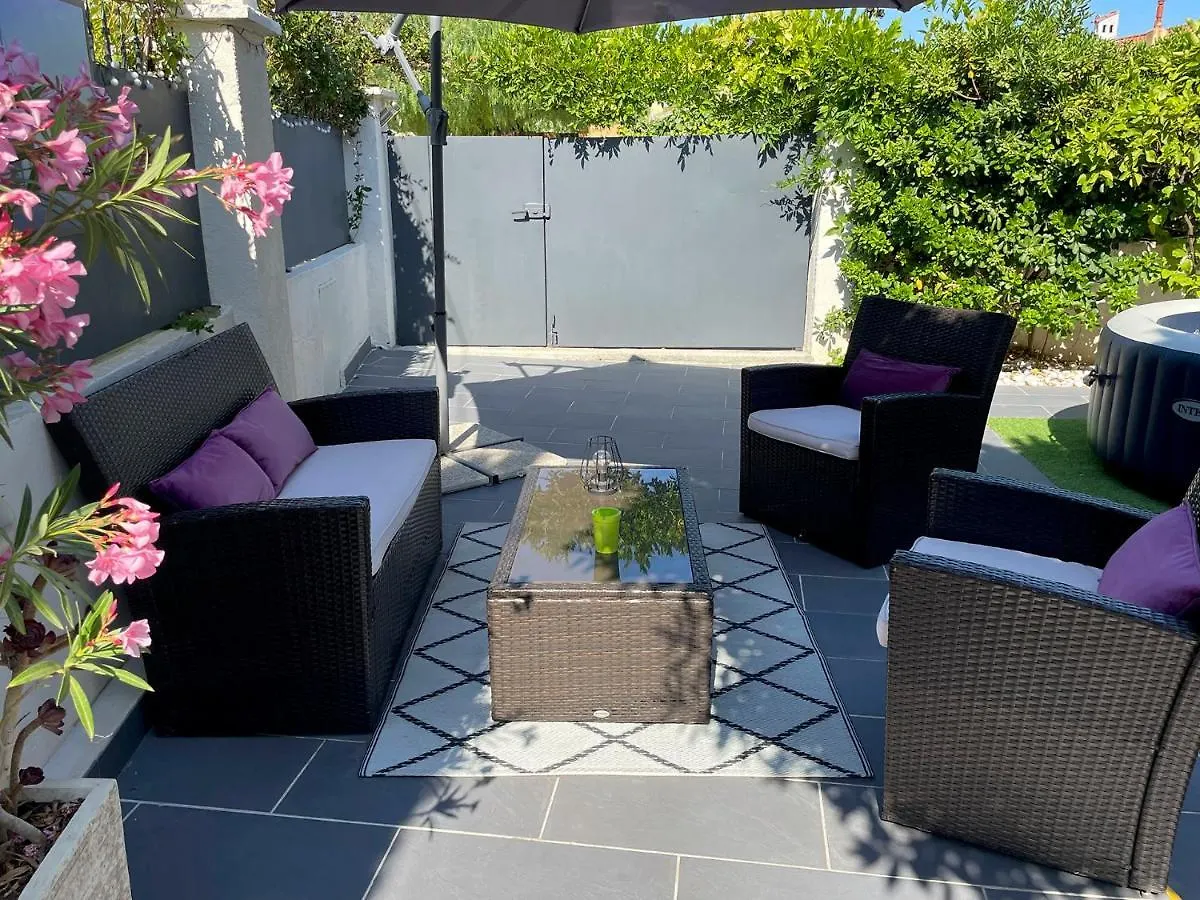 Key Largo Villa 2P Avec Pkg Clim Grande Terrasse Avec Jacuzzi Proche Port Et Plage Bandol Frankrike